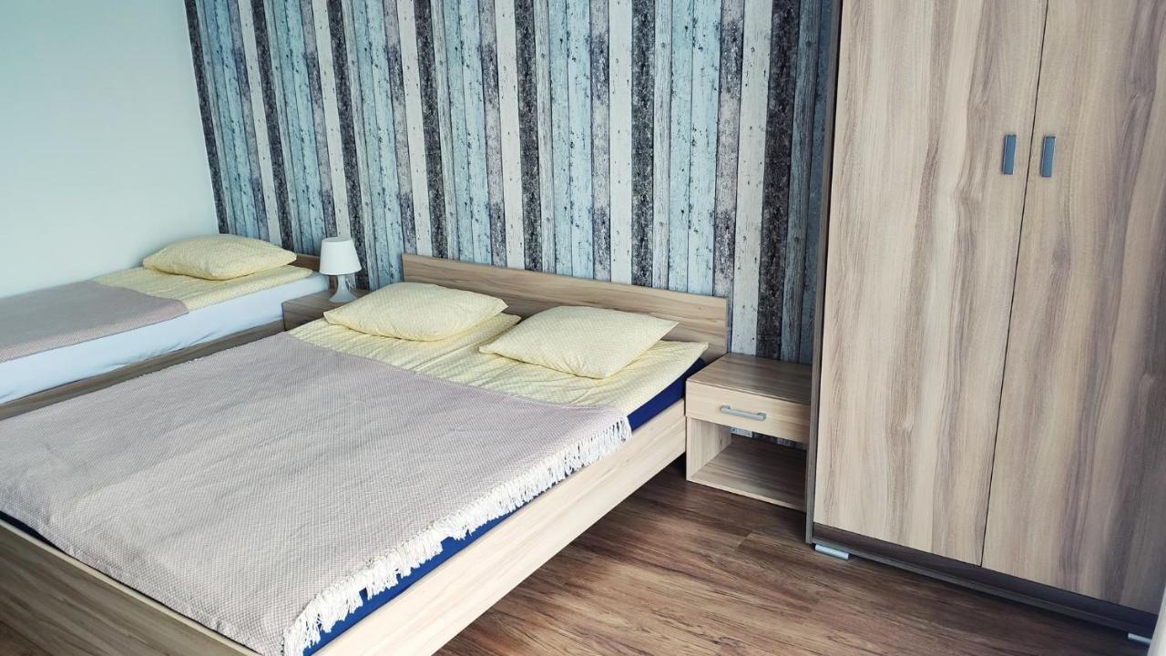 Emada- Pokoje Gościnne i Studia Ostrowo  Zewnętrze zdjęcie